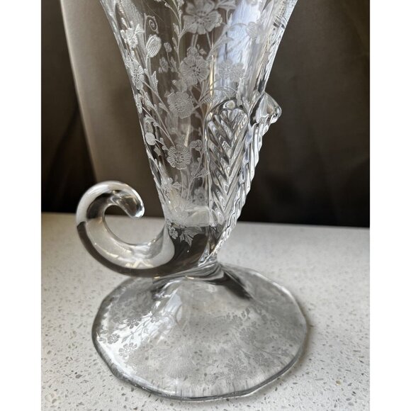 Duncan Miller First Love 8" Etched Cornucopia Vase Vintage Elegant Glass - Picture 2 of 12